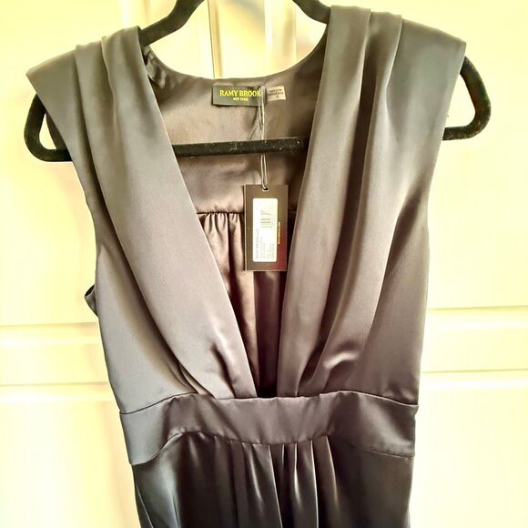 NWT Ramy Brook Quinn Pleated Deep V-neck Satin Gown in black. Size 10